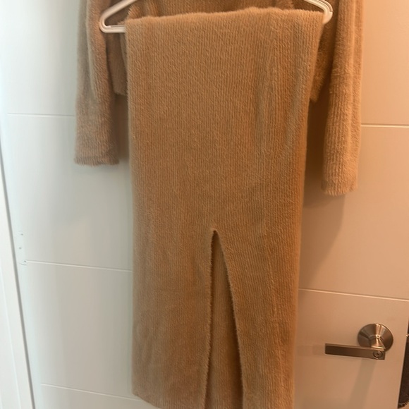 Tiggy Set in Camel- SAYLOR (Revolve) - Picture 14 of 16